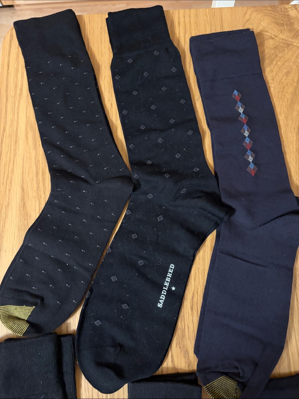 Gold Toe Men's Black & Navy Dress Sock Six-Pack - Picture 2 of 3